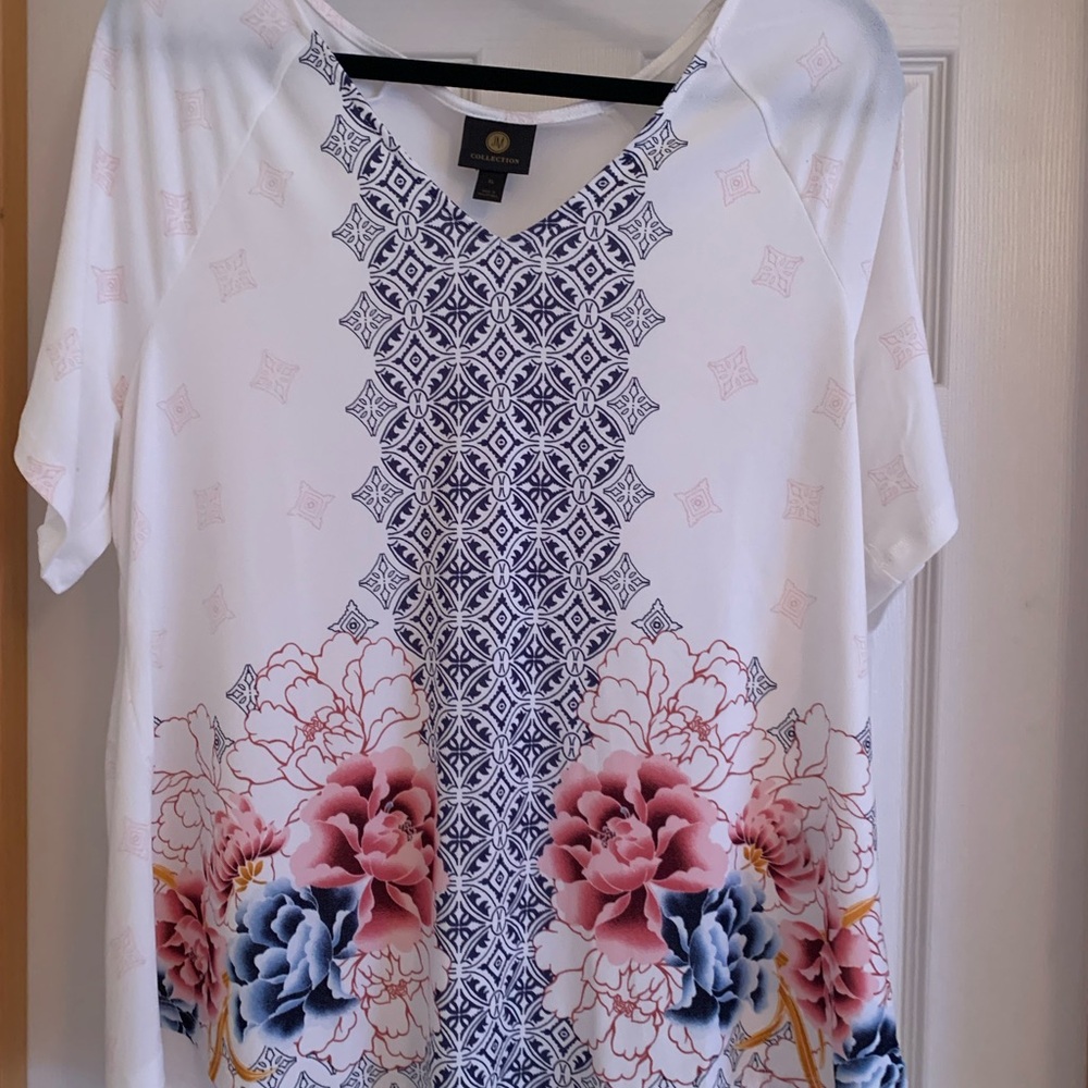 White and Blue Graphic Relaxed Blouse
